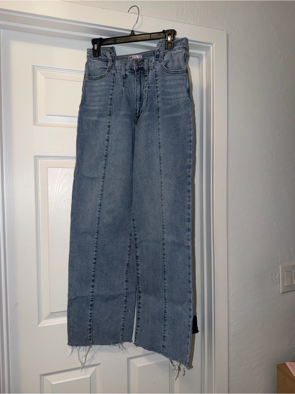 Wide Leg Vintage Style Jeans in Light Wash